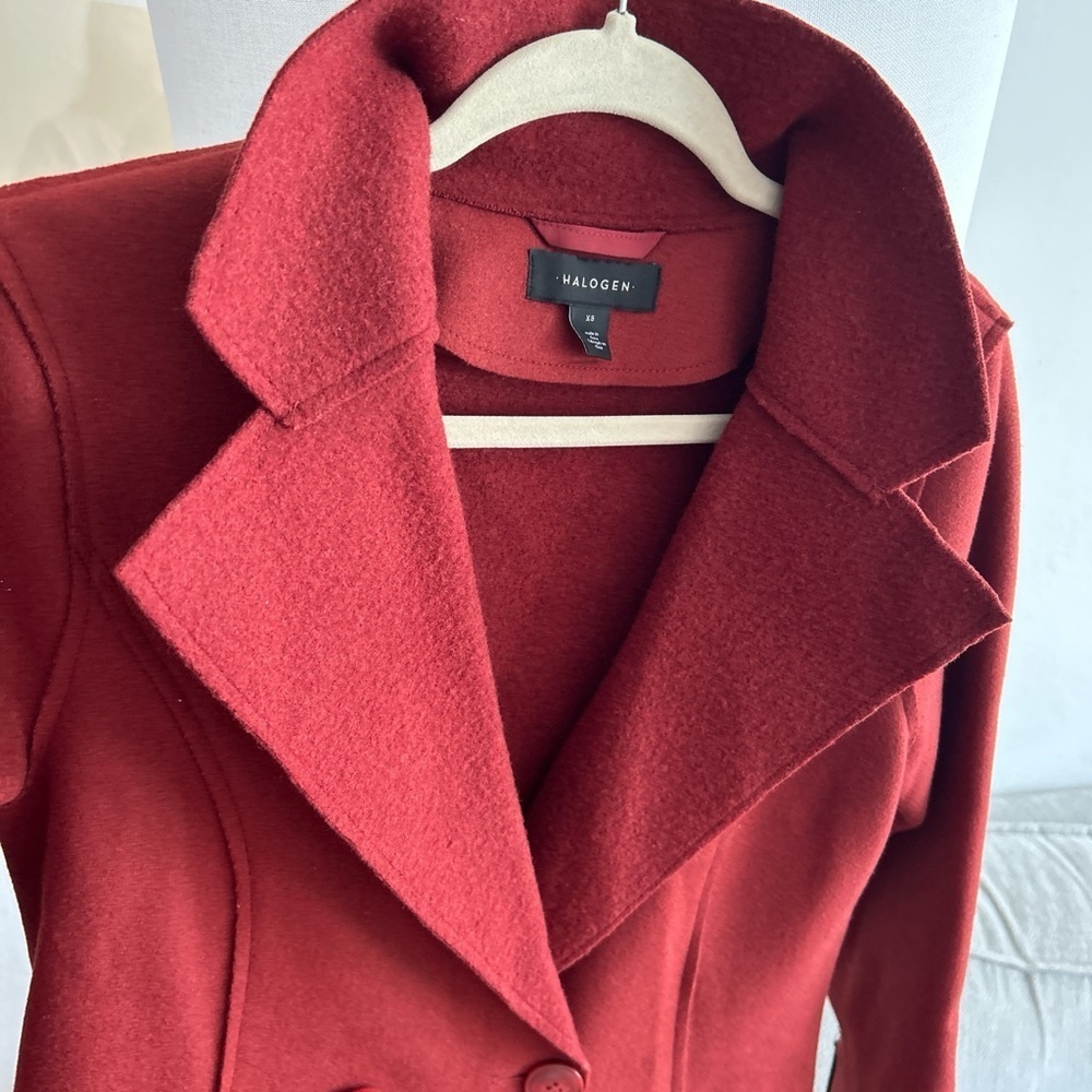Halogen Burgundy Wool Blend Preppy Minimalist Coat Size XS - Picture 4 of 13